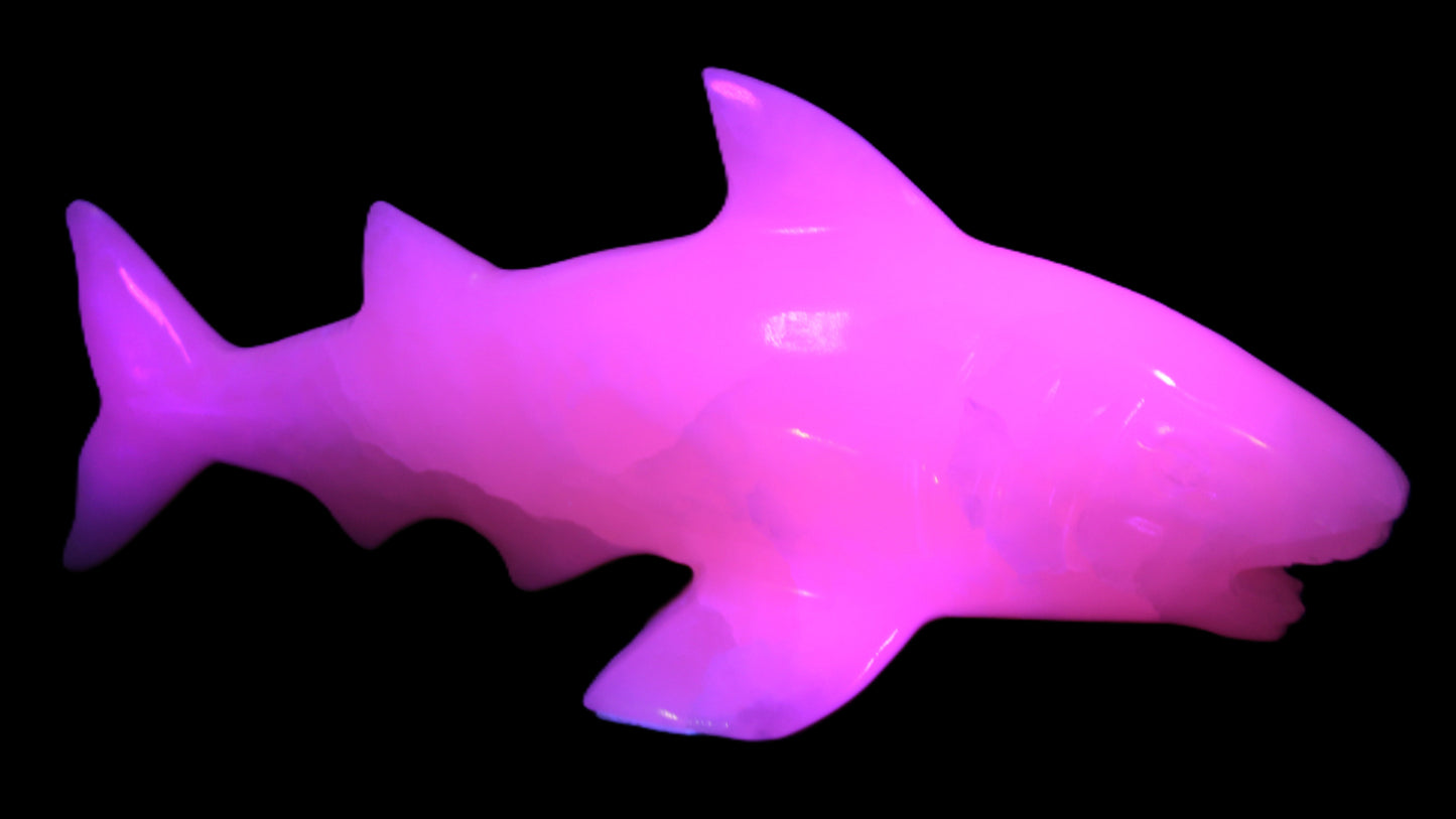 Mangano Calcite hand-carved shark 687g Rocks and Things