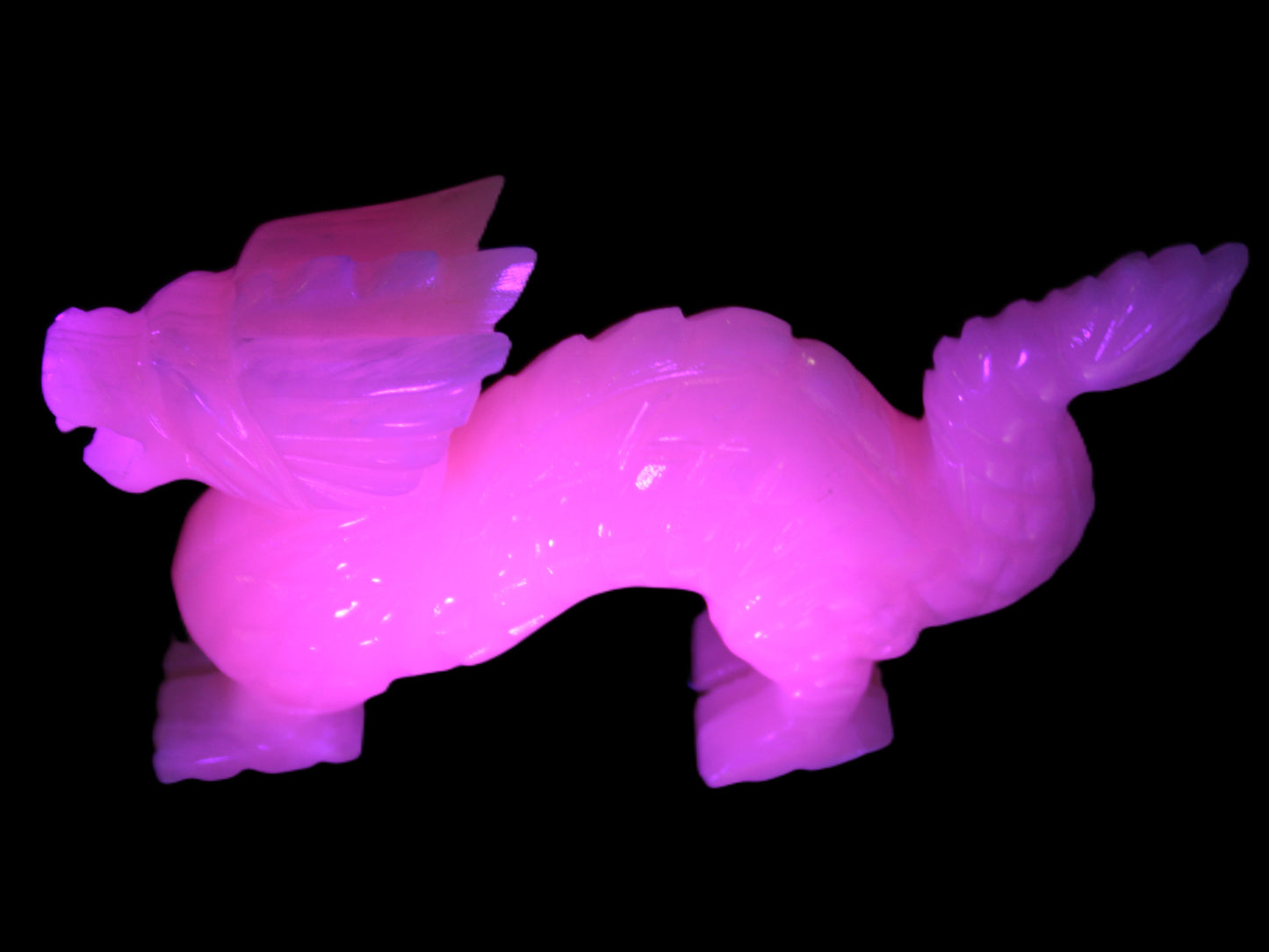 Mangano Calcite hand-carved Dragon 952g Rocks and Things