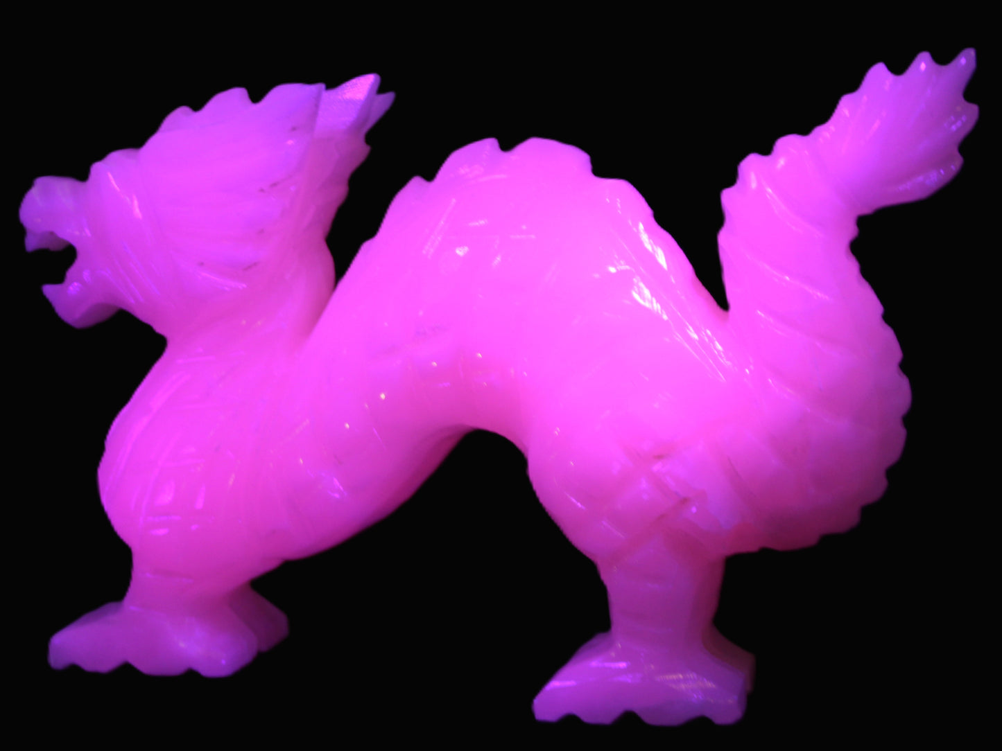 Mangano Calcite hand-carved Dragon 952g Rocks and Things