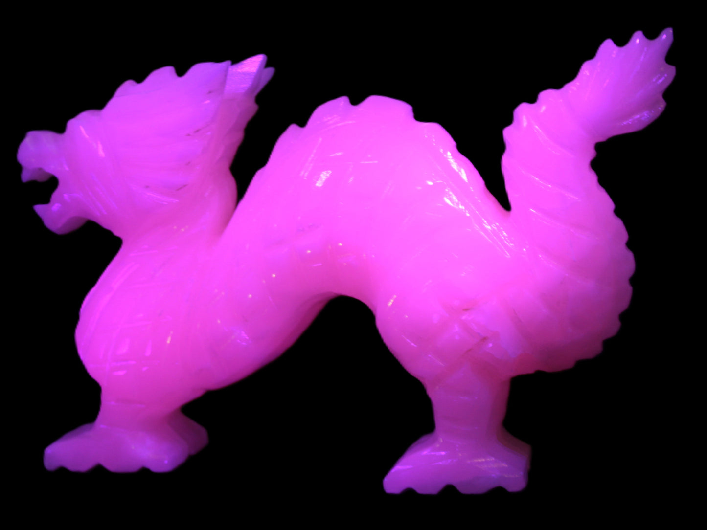 Mangano Calcite hand-carved Dragon 952g Rocks and Things