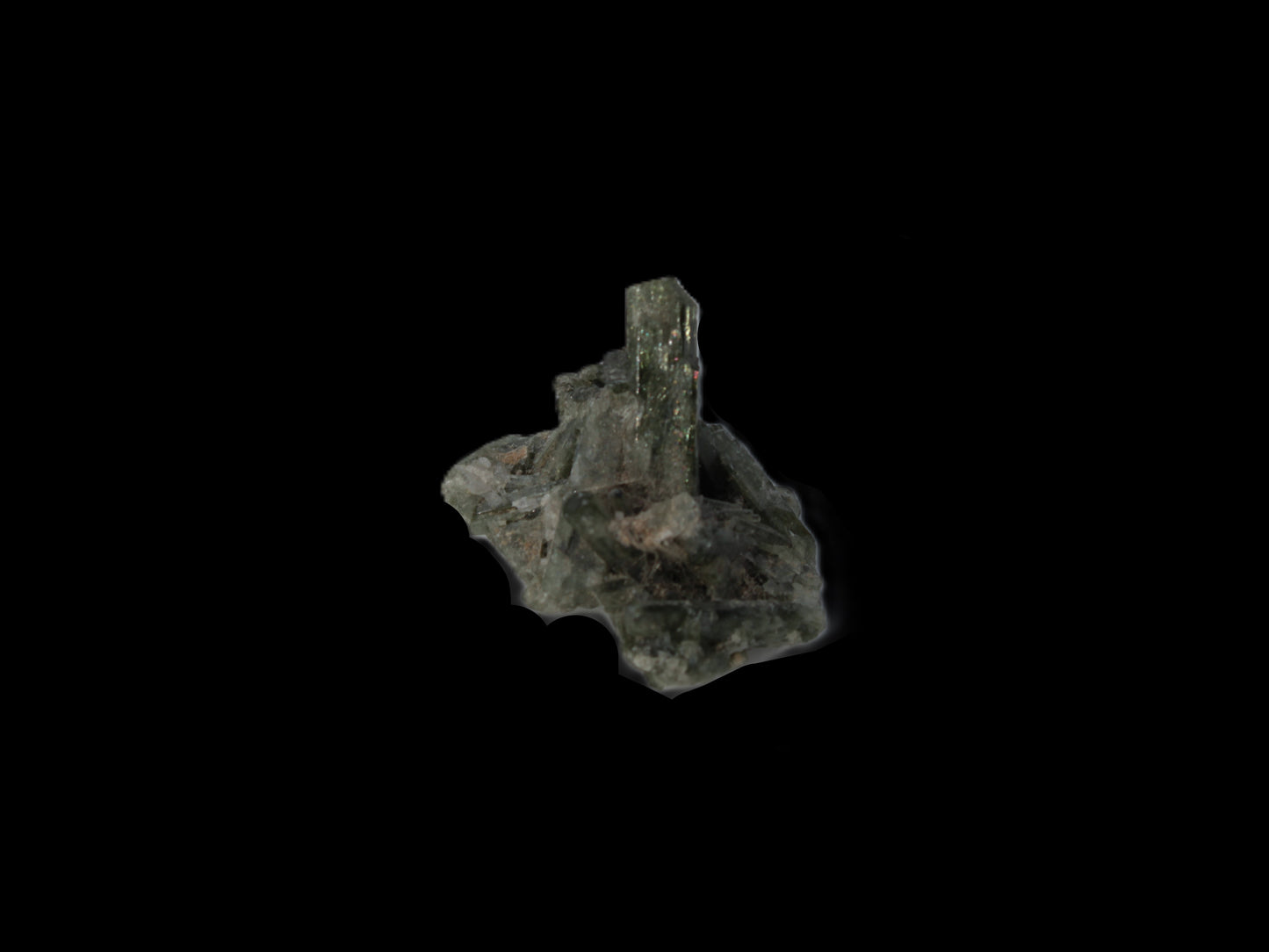 Tiny green Epidote cluster 11ct 2.2g Rocks and Things
