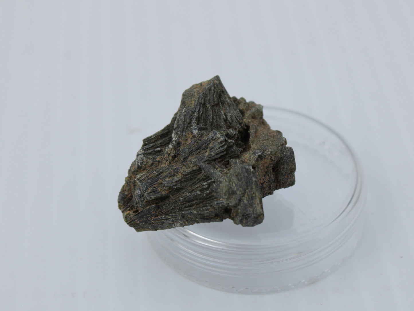 Epidote crystal 46.6ct 9.3g Rocks and Things