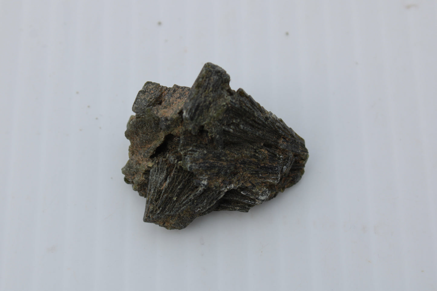 Epidote crystal 46.6ct 9.3g Rocks and Things