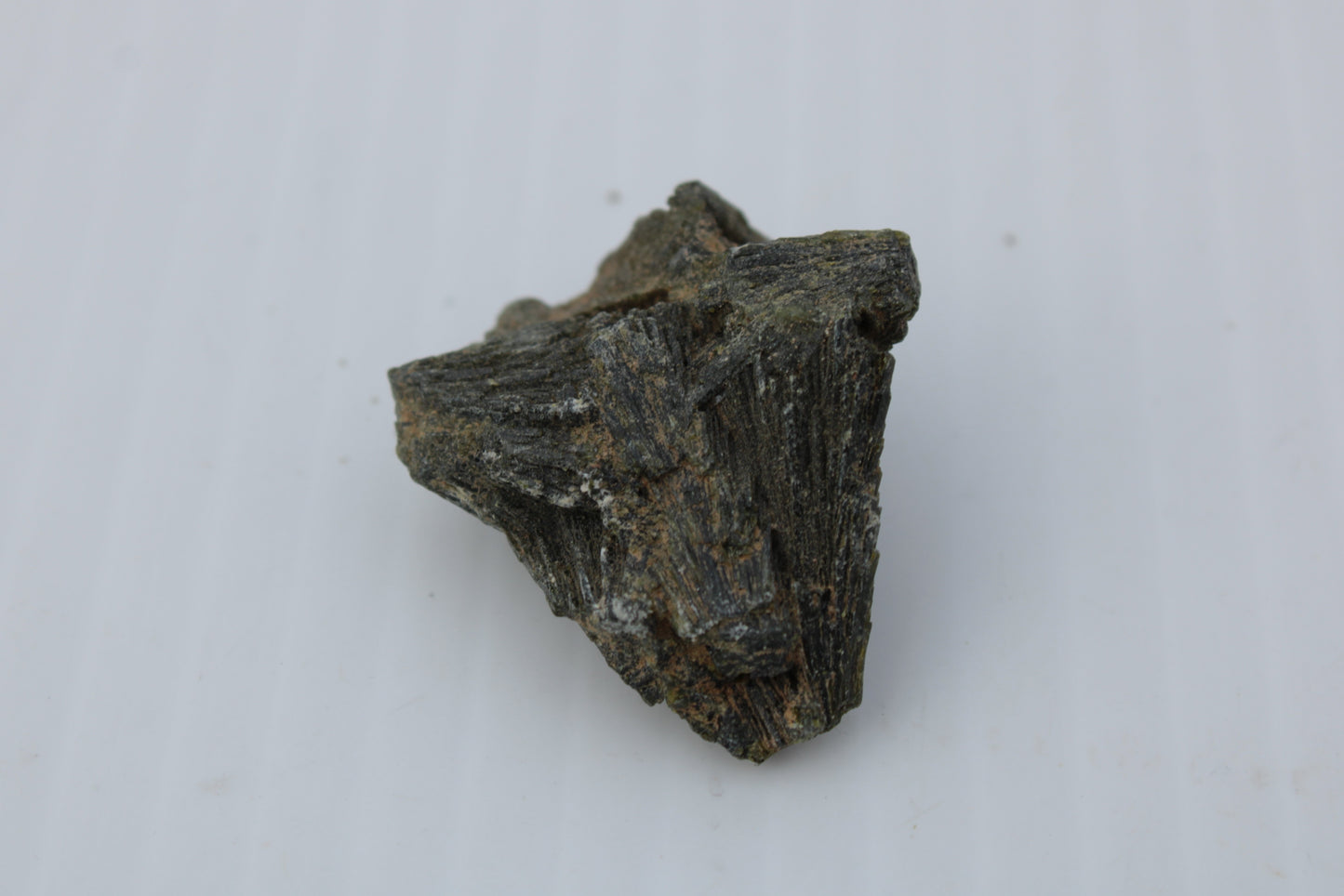 Epidote crystal 46.6ct 9.3g Rocks and Things