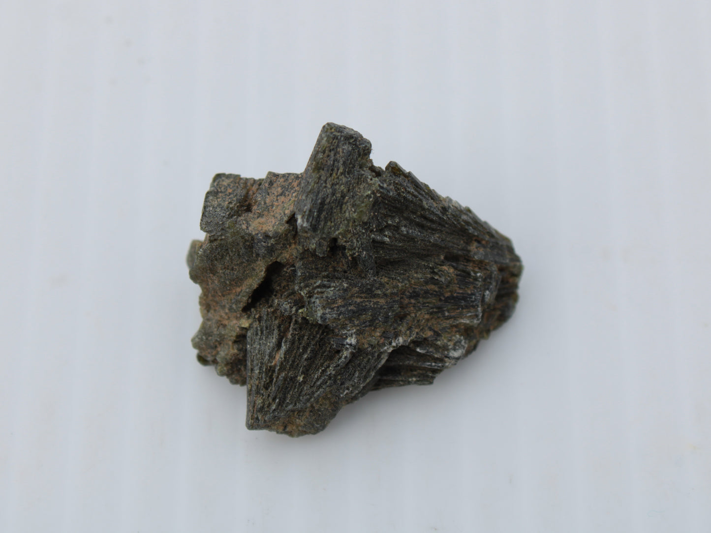 Epidote crystal 46.6ct 9.3g Rocks and Things