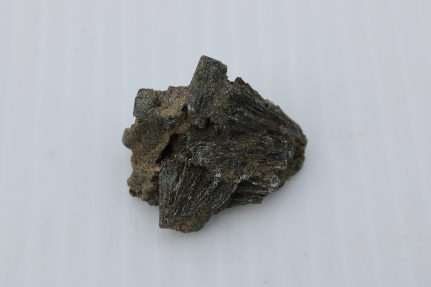Epidote crystal 46.6ct 9.3g Rocks and Things