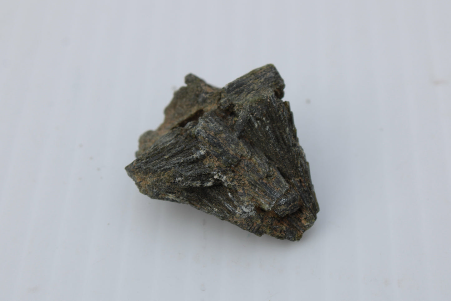 Epidote crystal 46.6ct 9.3g Rocks and Things