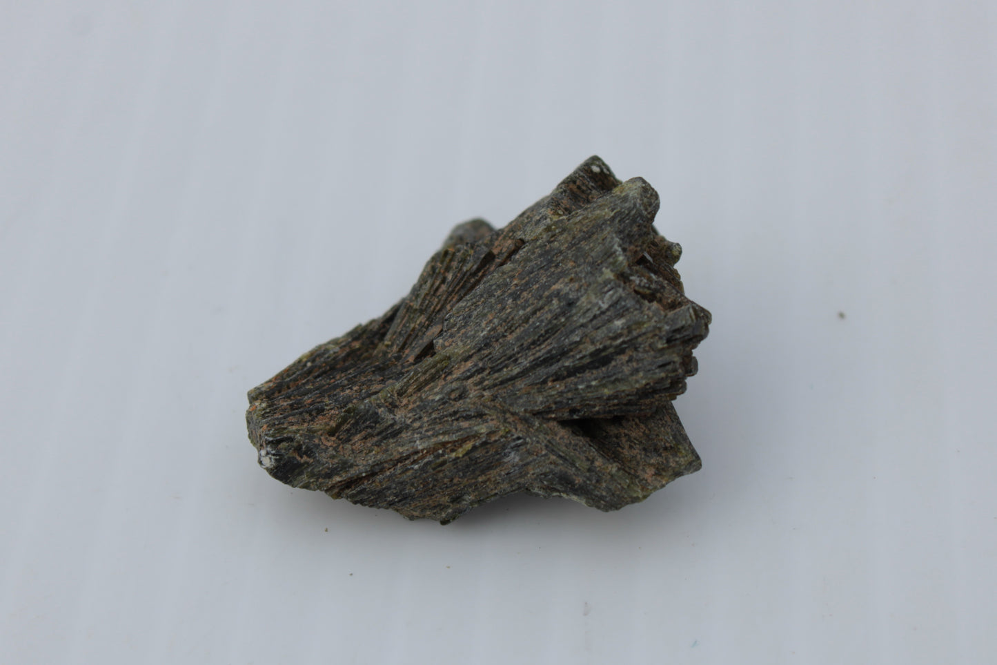 Epidote crystal 46.6ct 9.3g Rocks and Things