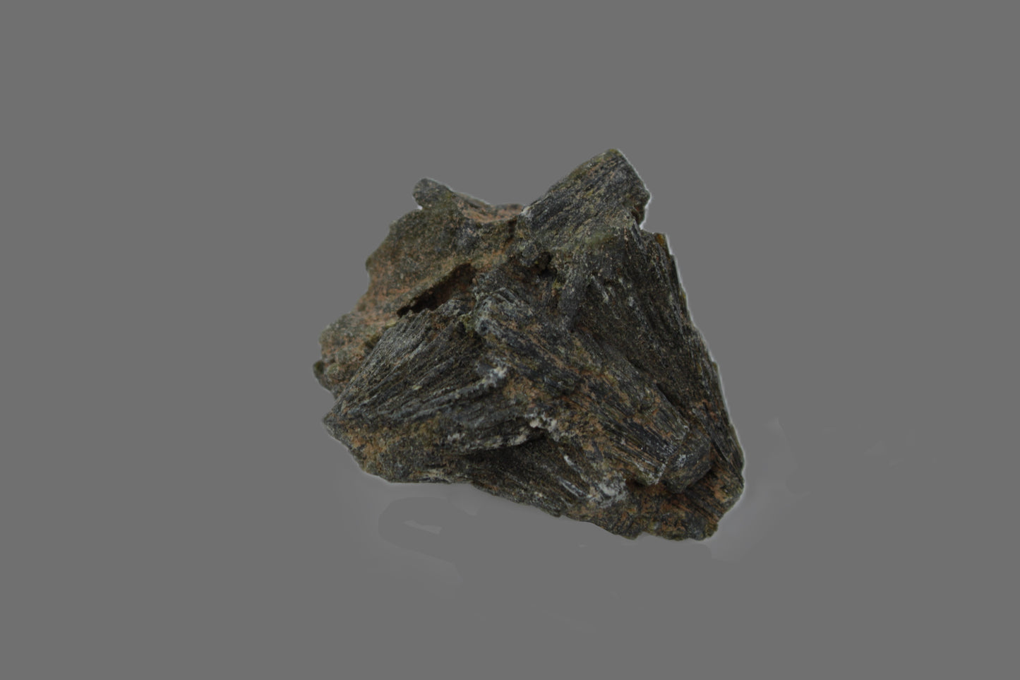 Epidote crystal 46.6ct 9.3g Rocks and Things