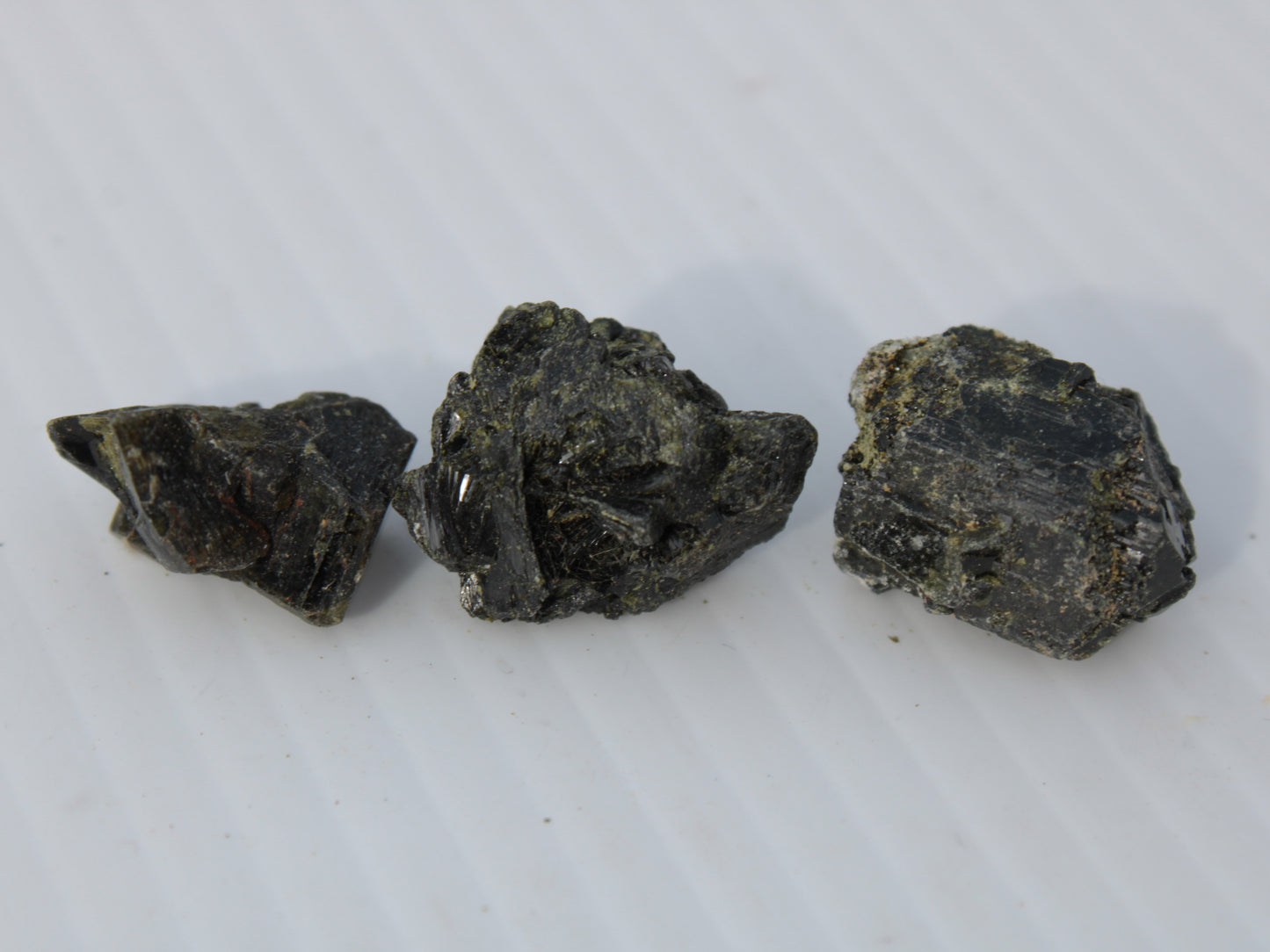 Epidote 3 clusters 87.3ct 17.4g Rocks and Things
