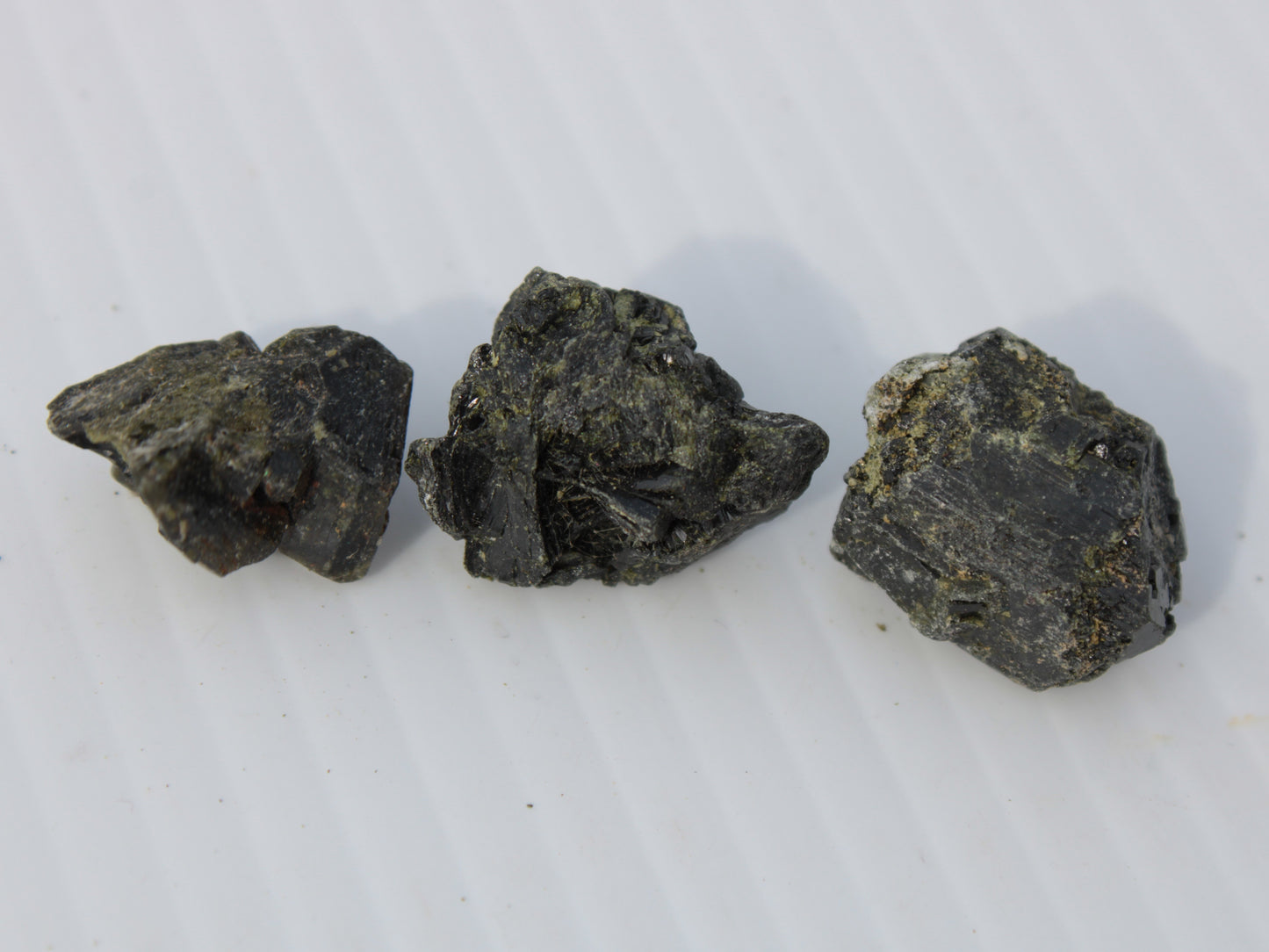 Epidote 3 clusters 87.3ct 17.4g Rocks and Things