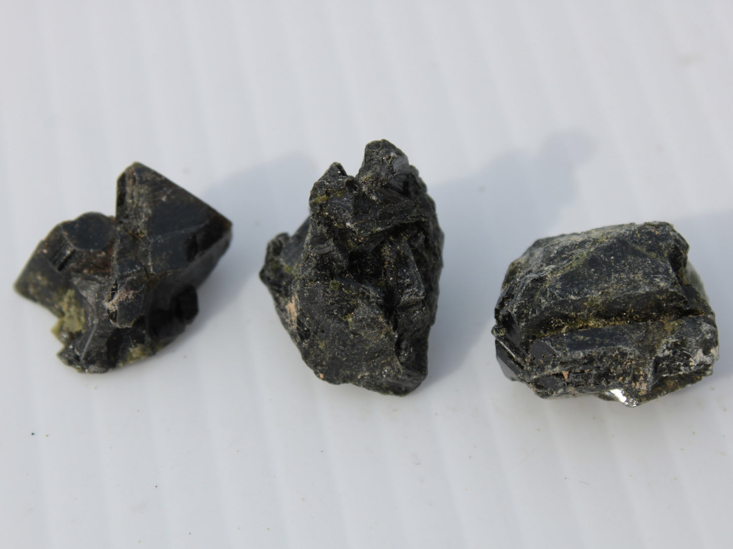 Epidote 3 clusters 87.3ct 17.4g Rocks and Things