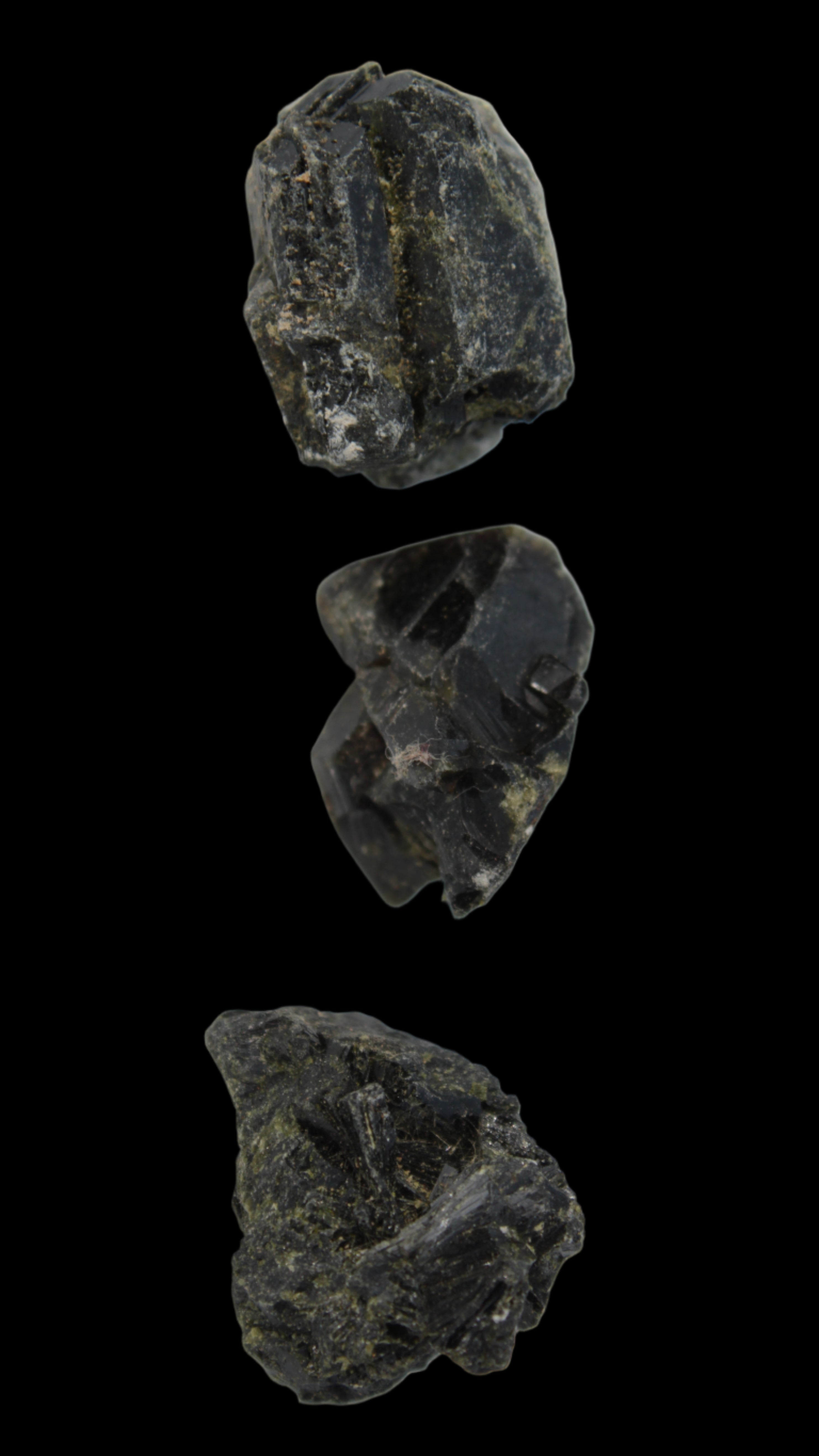 Epidote 3 clusters 87.3ct 17.4g in sunlight - Rocks and Things Store