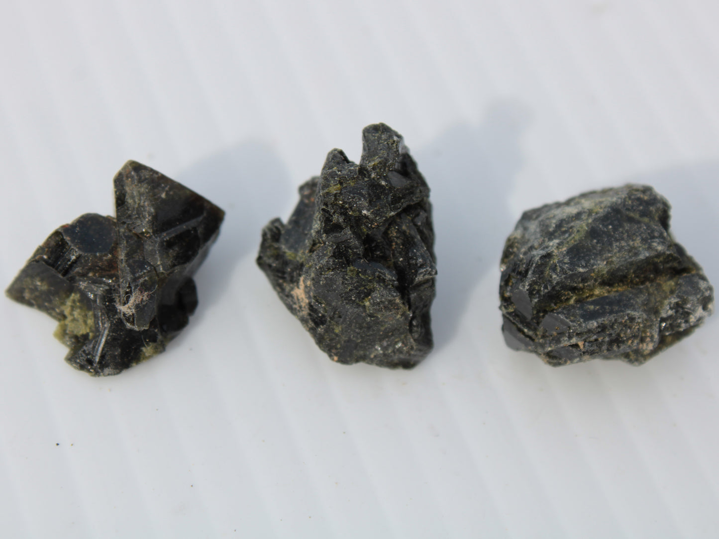 Epidote 3 clusters 87.3ct 17.4g Rocks and Things