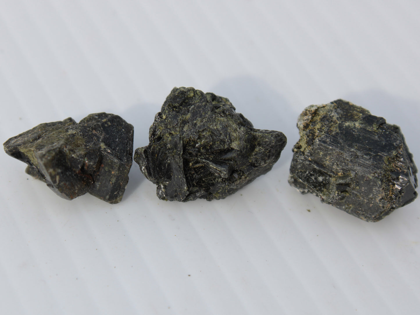 Epidote 3 clusters 87.3ct 17.4g Rocks and Things