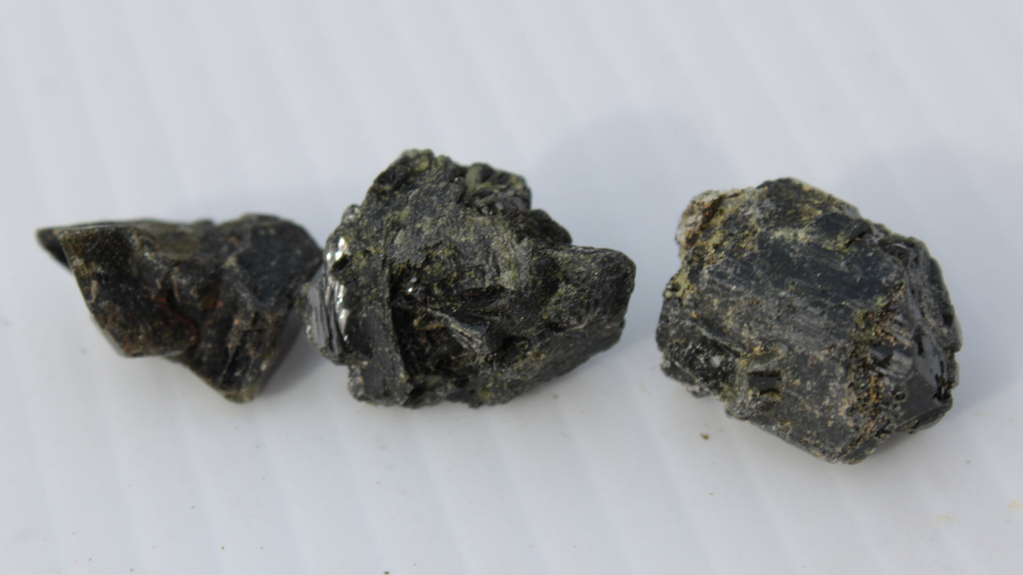 Epidote 3 clusters 87.3ct 17.4g Rocks and Things