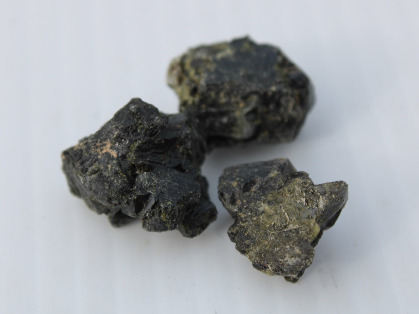 Epidote 3 clusters 87.3ct 17.4g Rocks and Things