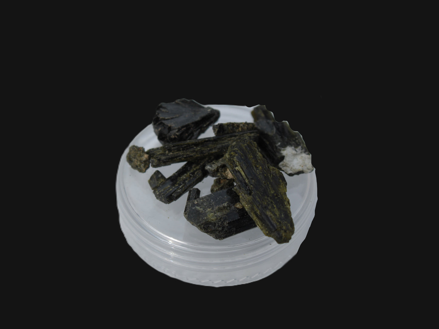 Epidote crystals and clusters 38ct 7.6g Rocks and Things