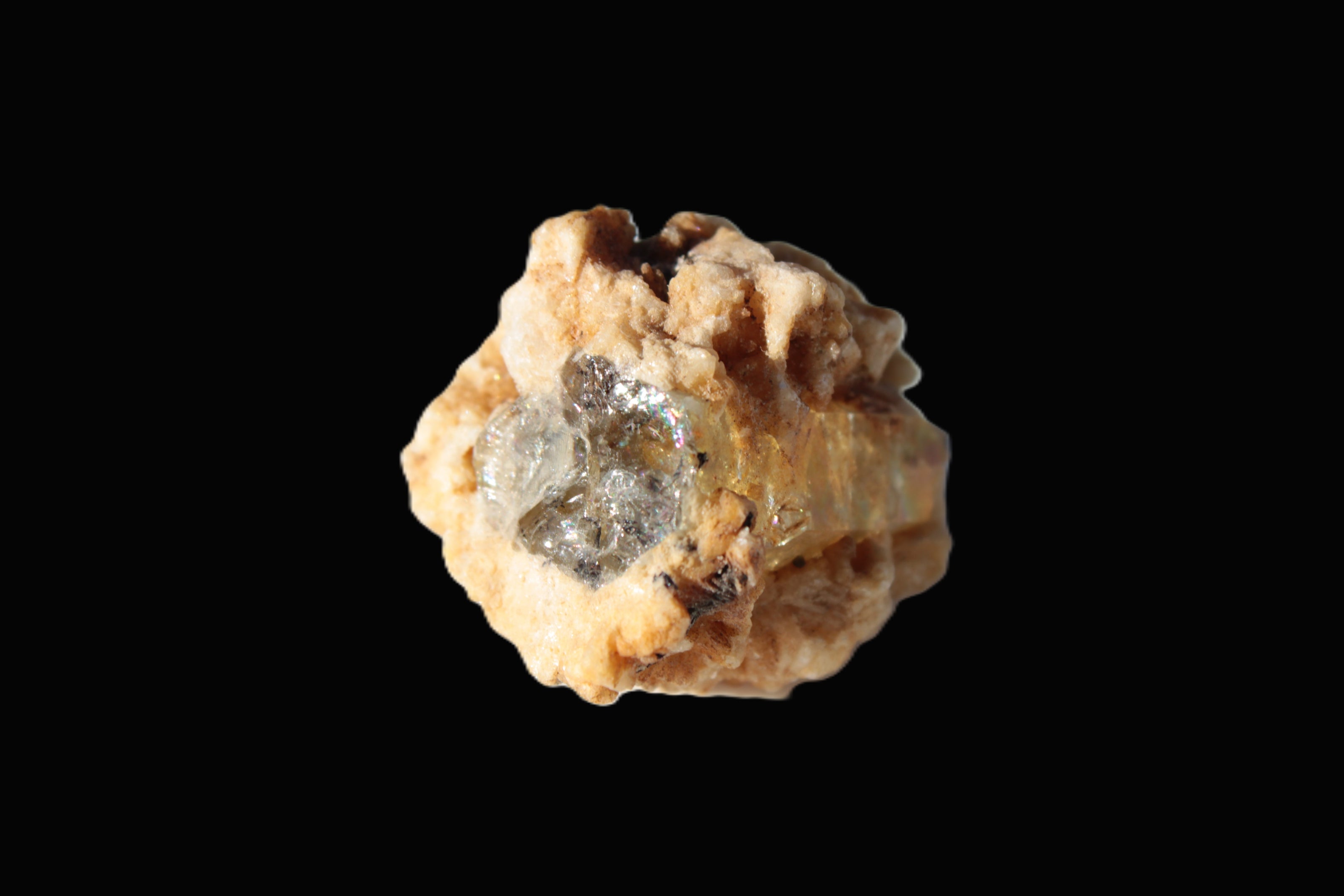 Clear Aquamarine with Heliodor in Mica and Calcite 25mm 61.4ct 12.2g Rocks and Things