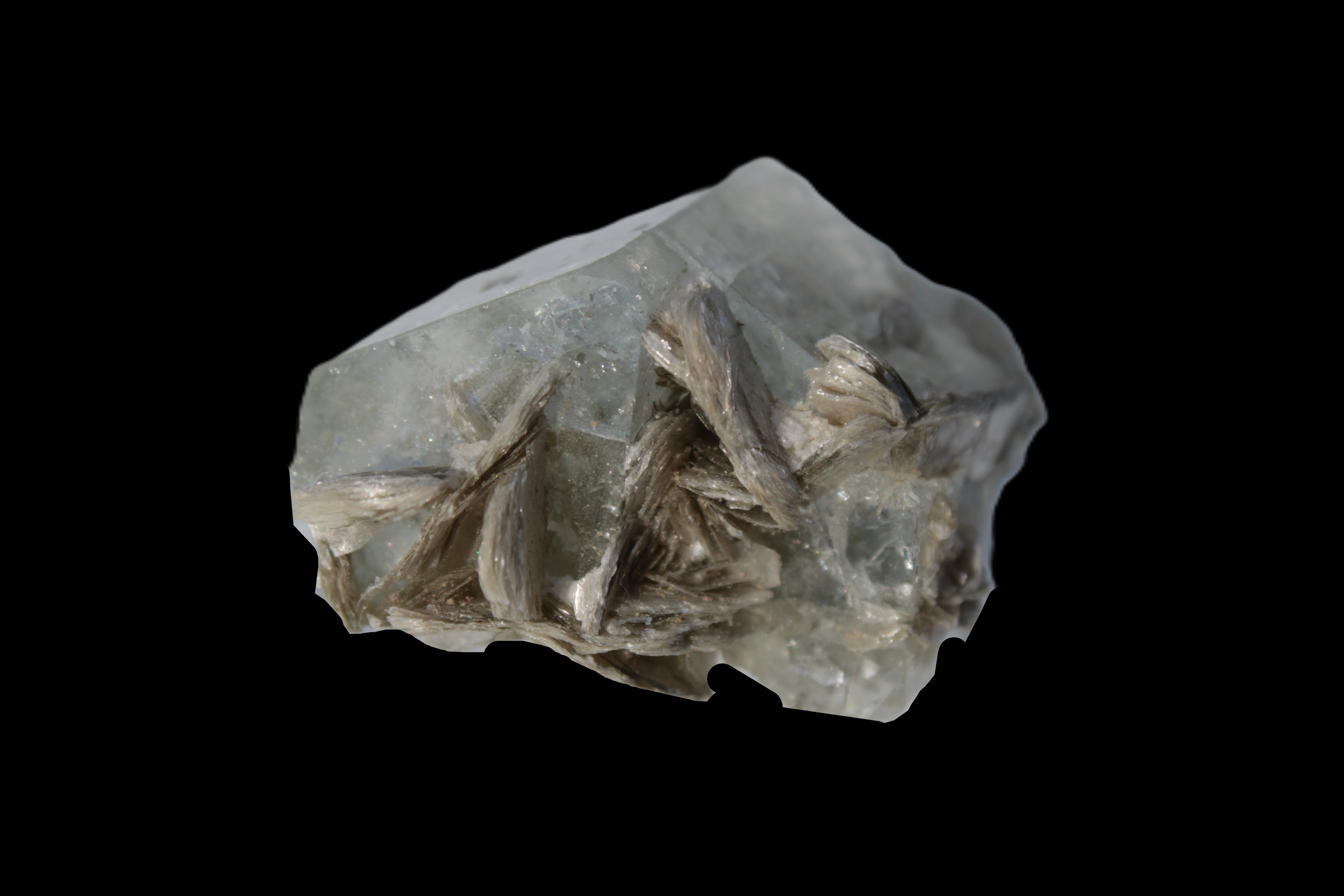 Terminated Clear Aquamarine crystal cluster with Mica 30mm 118.7ct 23.7g Rocks and Things