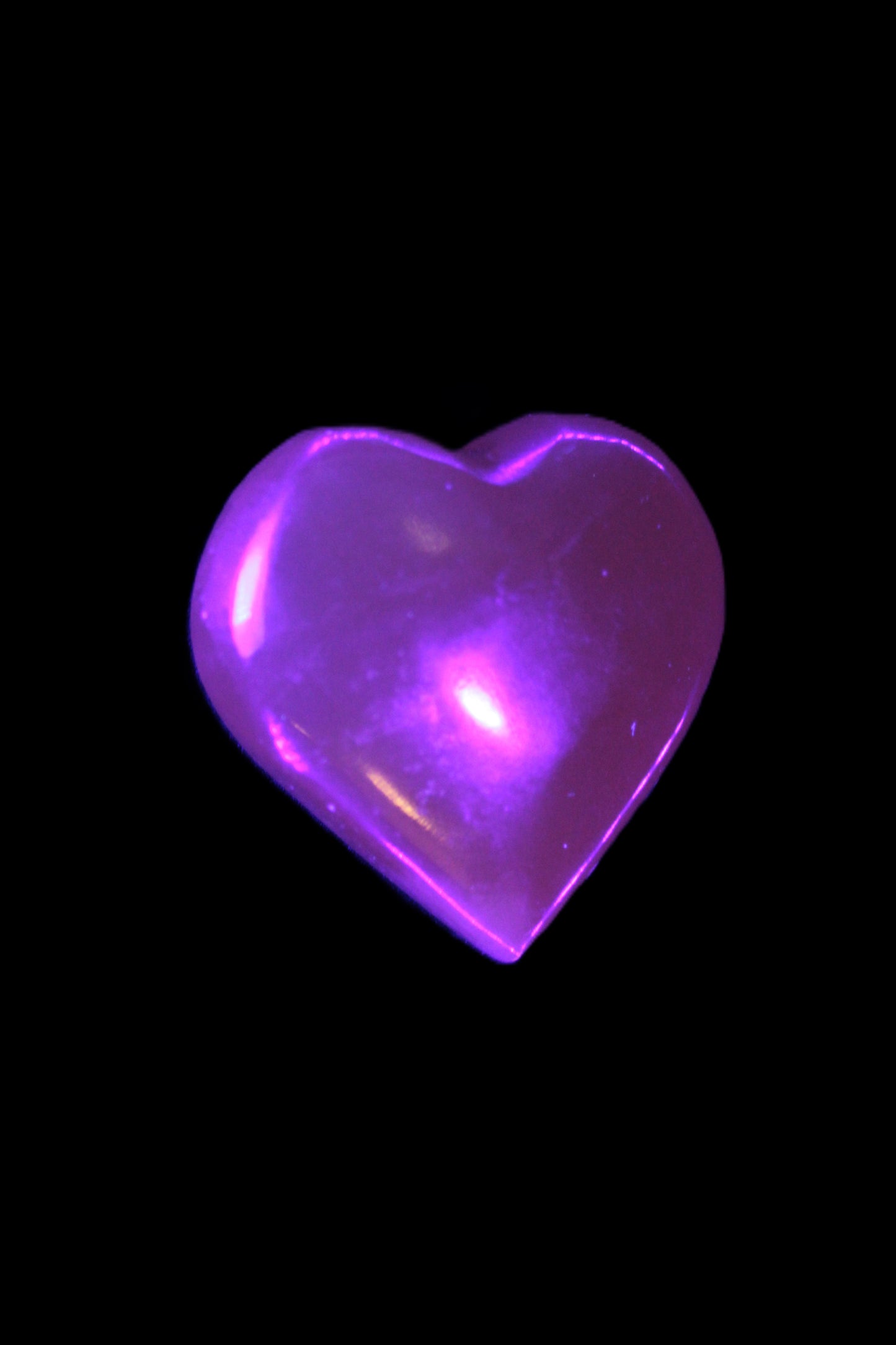 Honey Calcite heart 30-32g Rocks and Things
