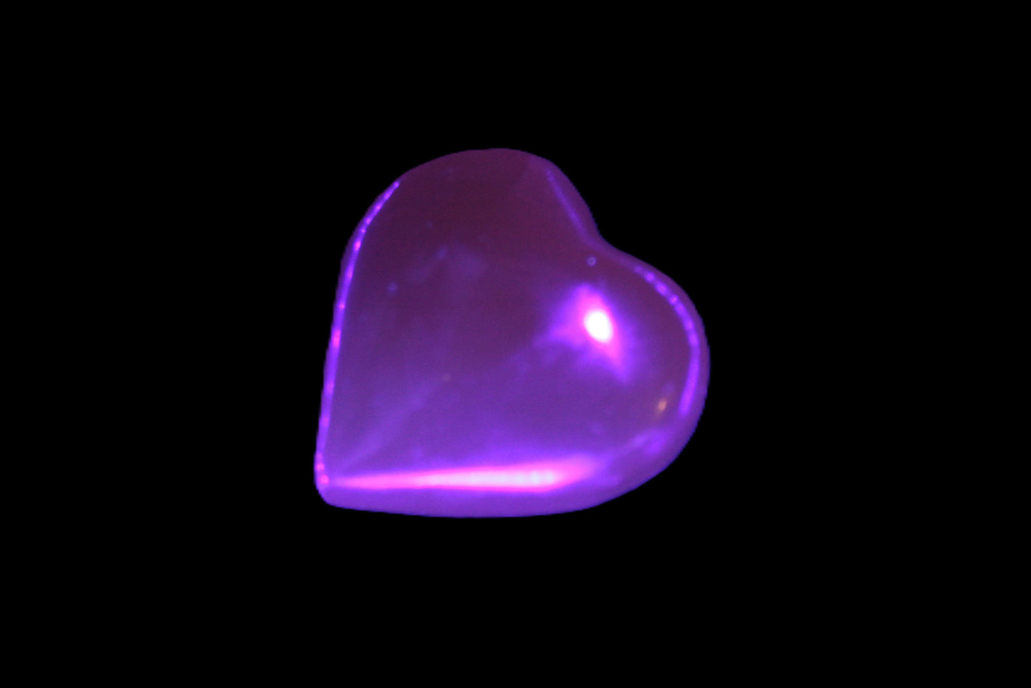 Honey Calcite heart 30-32g Rocks and Things