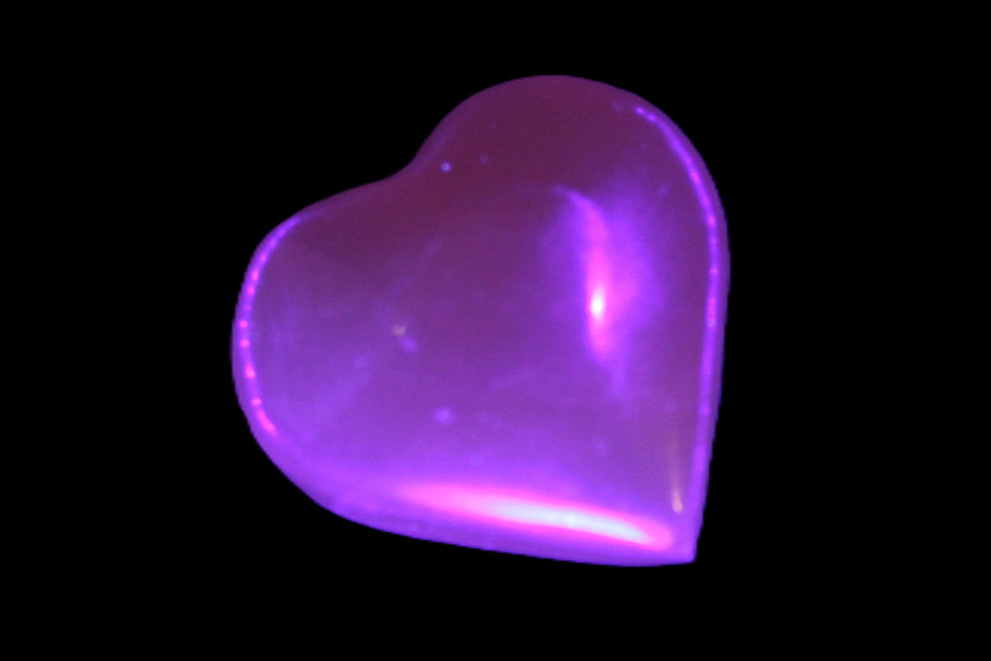 Honey Calcite heart 30-32g Rocks and Things