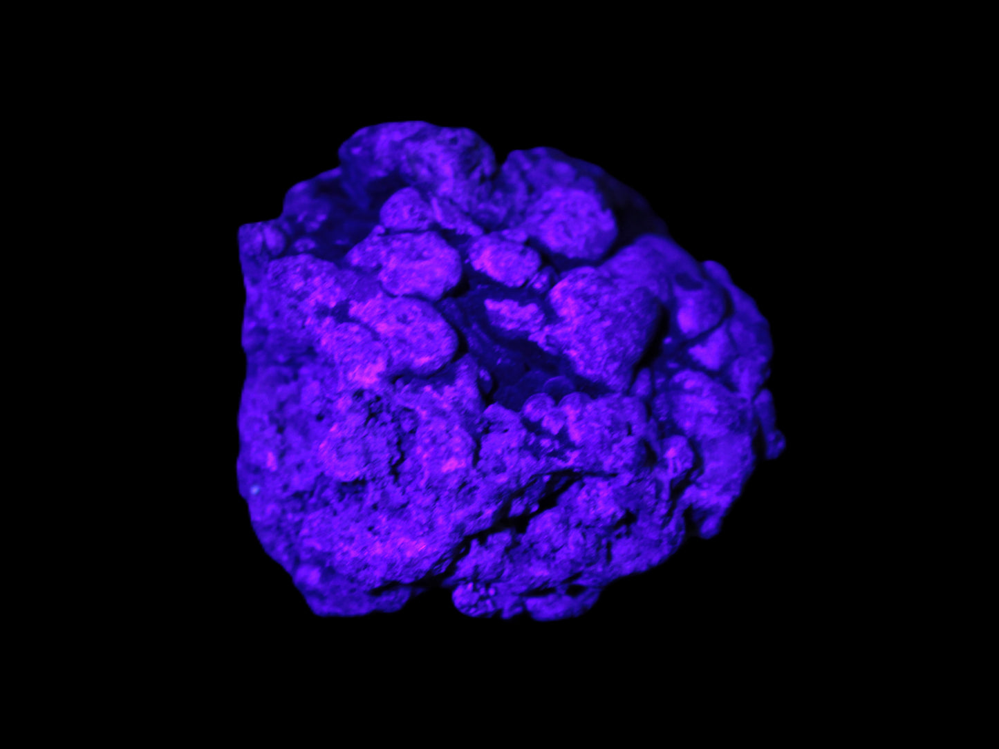 Malachite 58g in UV light