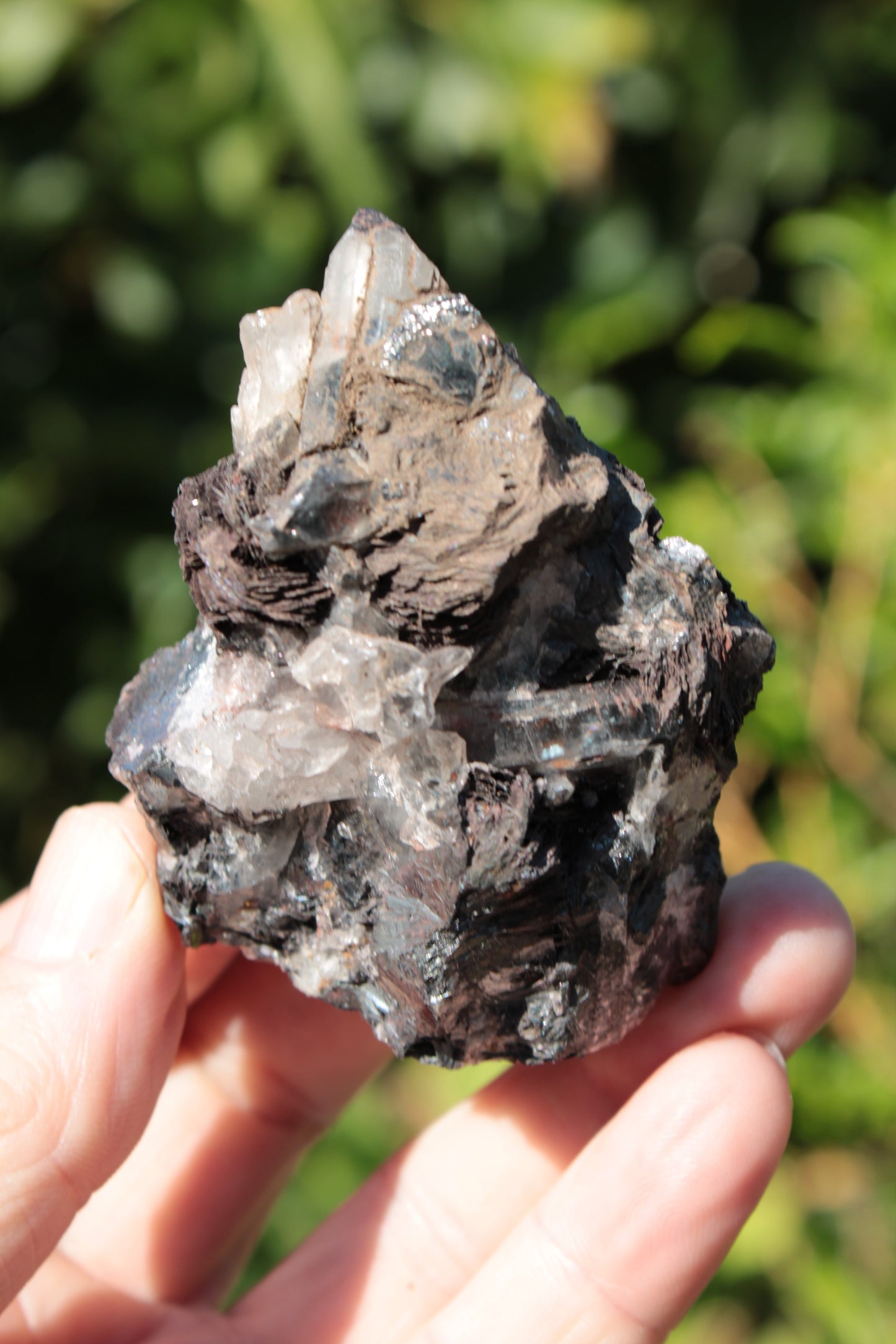 Hematite, Speculartite, Quartz and Rose Quartz mineral 181g