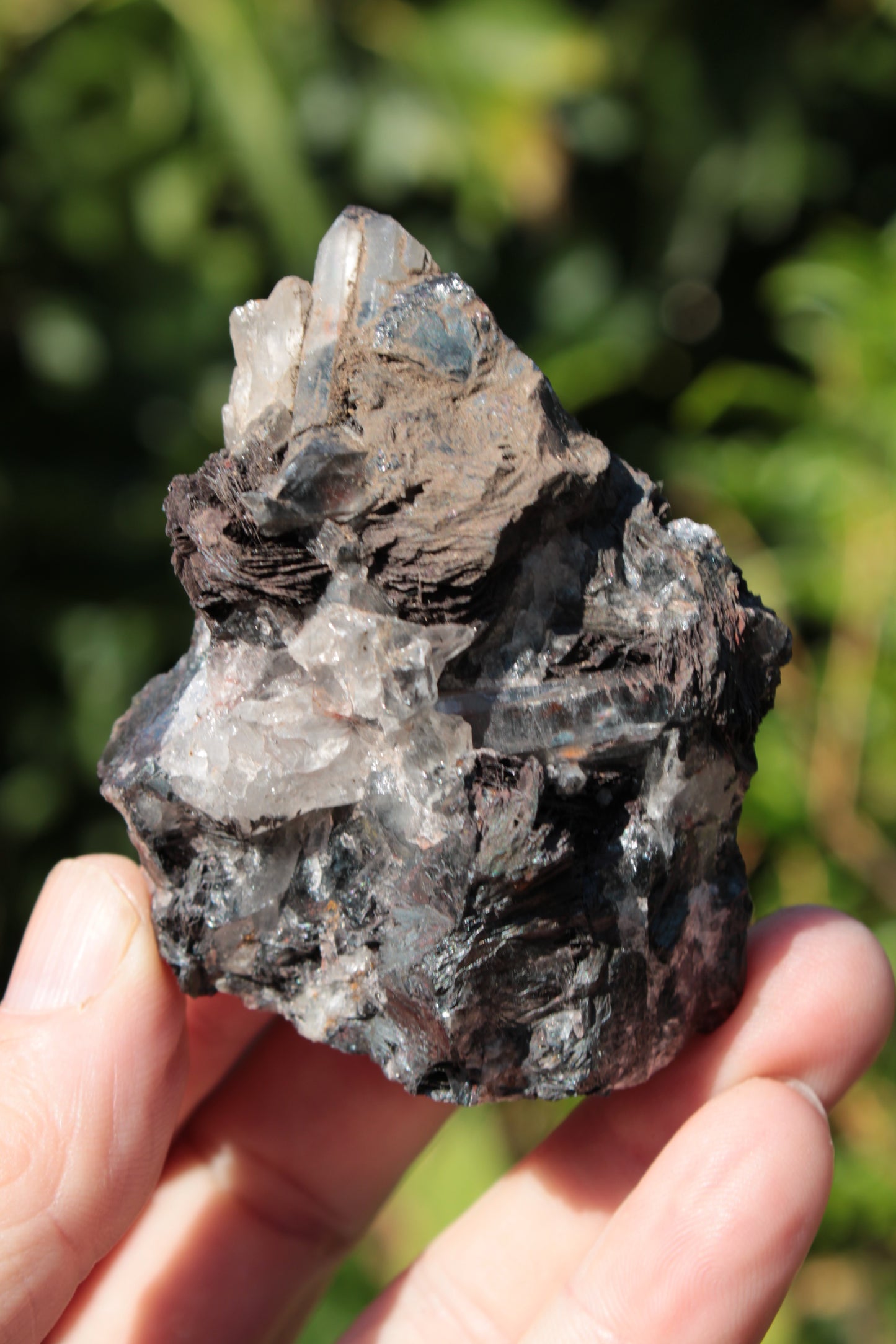 Hematite, Speculartite, Quartz and Rose Quartz mineral 181g