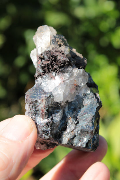 Hematite, Speculartite, Quartz and Rose Quartz mineral 181g