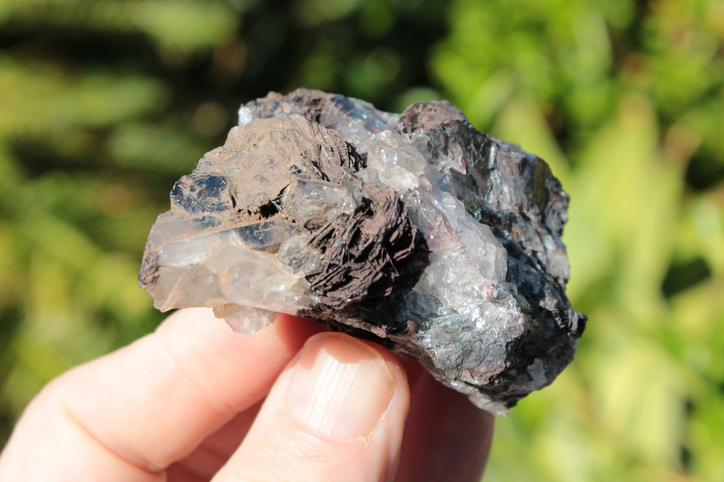 Hematite, Speculartite, Quartz and Rose Quartz mineral 181g