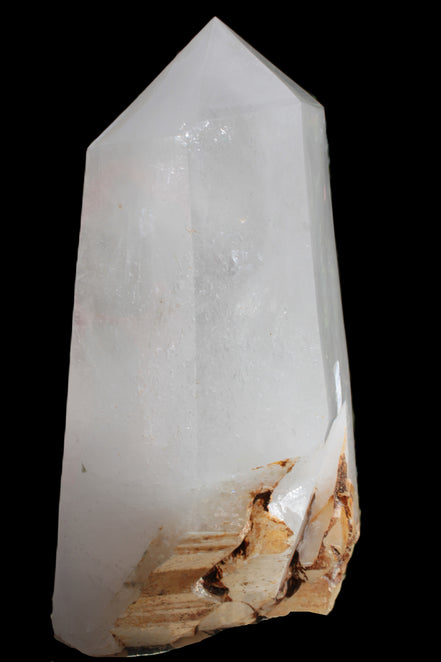 Clear White Quartz obelisk 14040g in sunlight