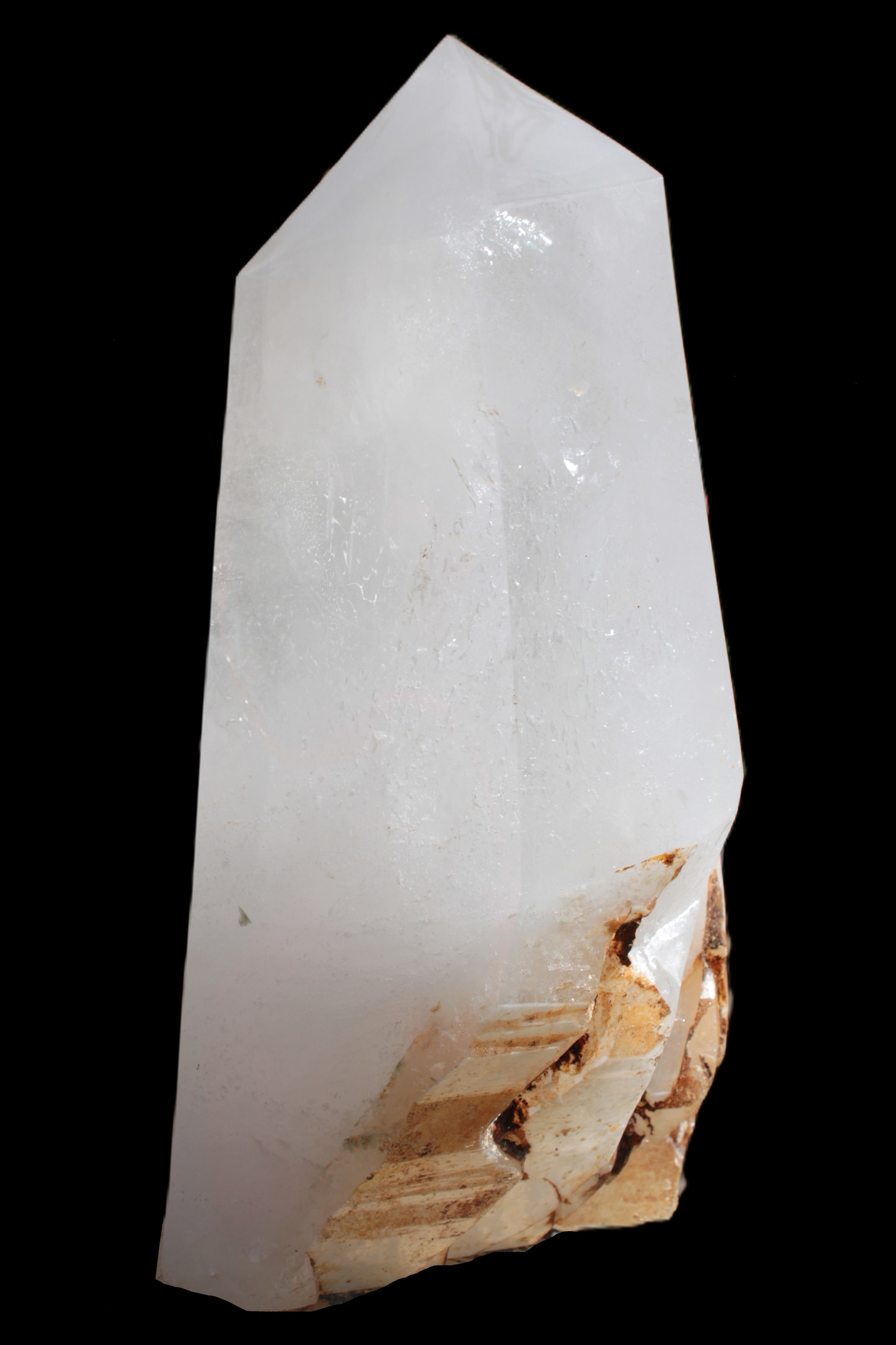 Clear White Quartz obelisk 14040g in sunlight