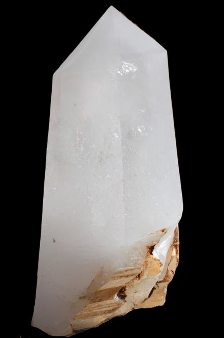Clear White Quartz obelisk 14040g in sunlight