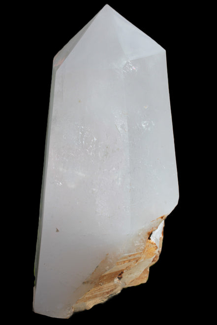 Clear White Quartz obelisk 14040g in sunlight