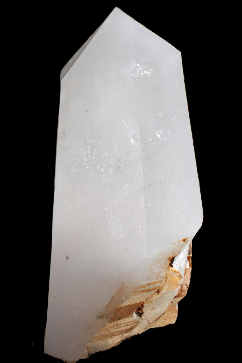 Clear White Quartz obelisk 14040g in sunlight