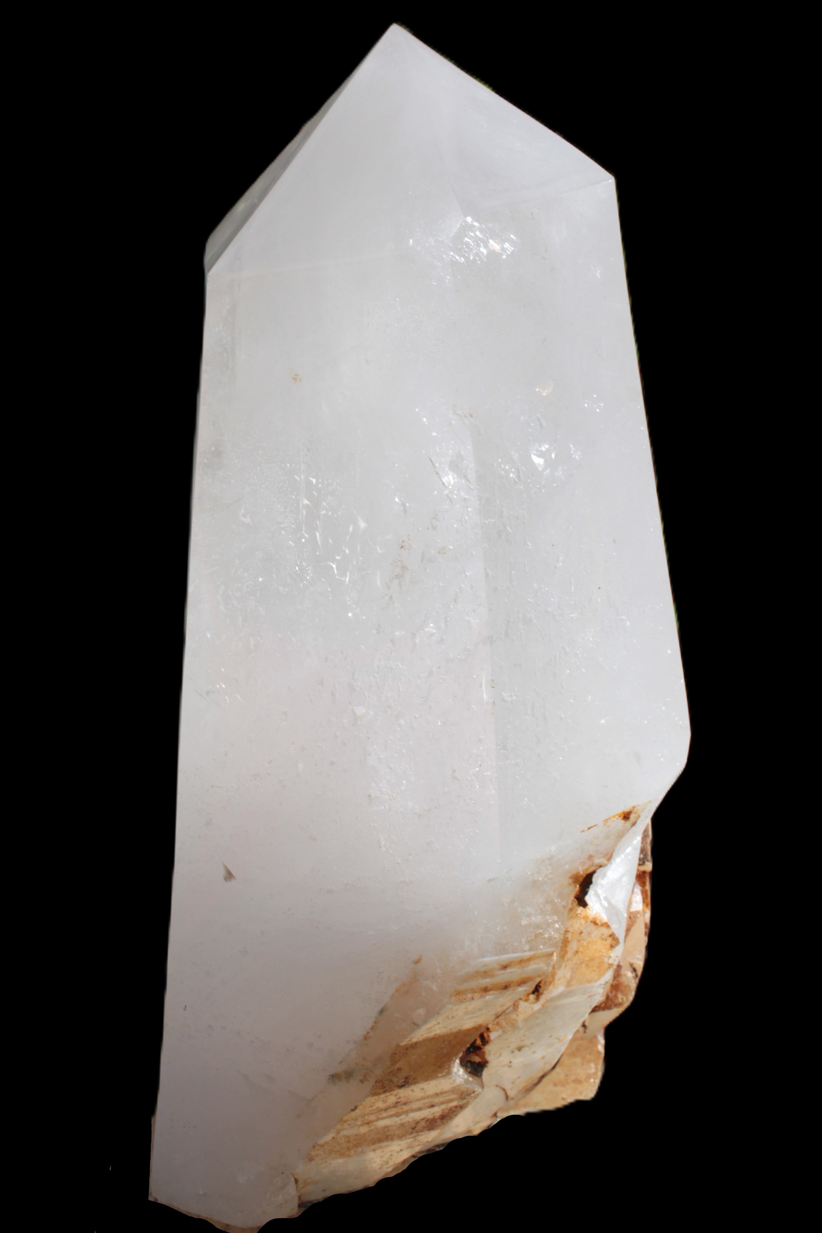 Clear White Quartz obelisk 14040g in sunlight