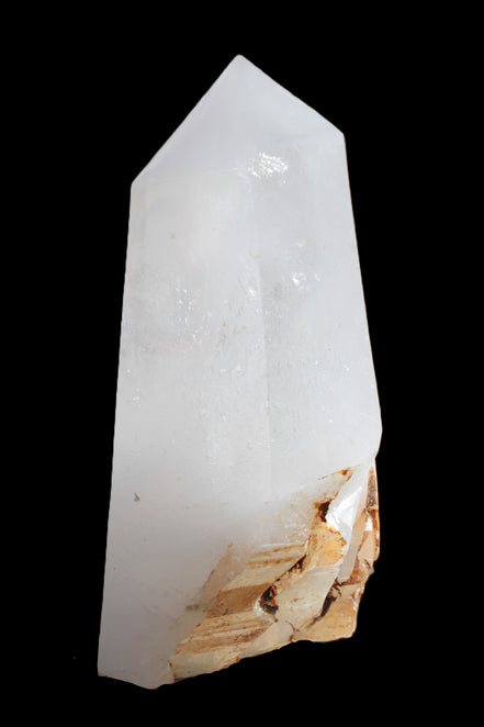 Clear White Quartz obelisk 14040g in sunlight