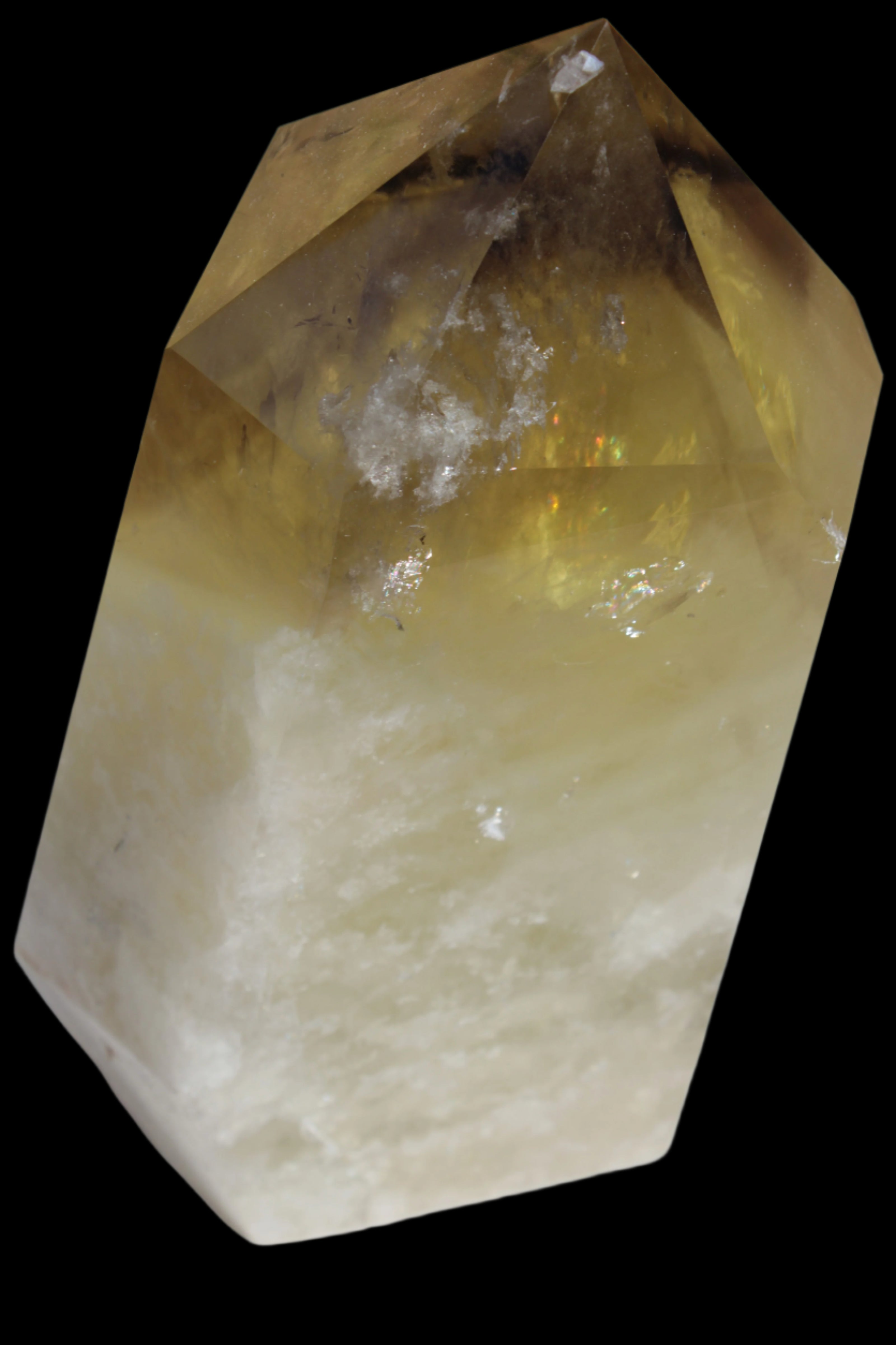 Citrine obelisk 5840g in sunshine