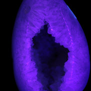 Agate Geode from Madagascar 446g in UV light - Rocks and Things Store