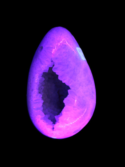 Agate Geode from Madagascar 446g in UV light - Rocks and Things Store