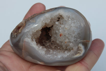 Agate geode 222g Rocks and Things