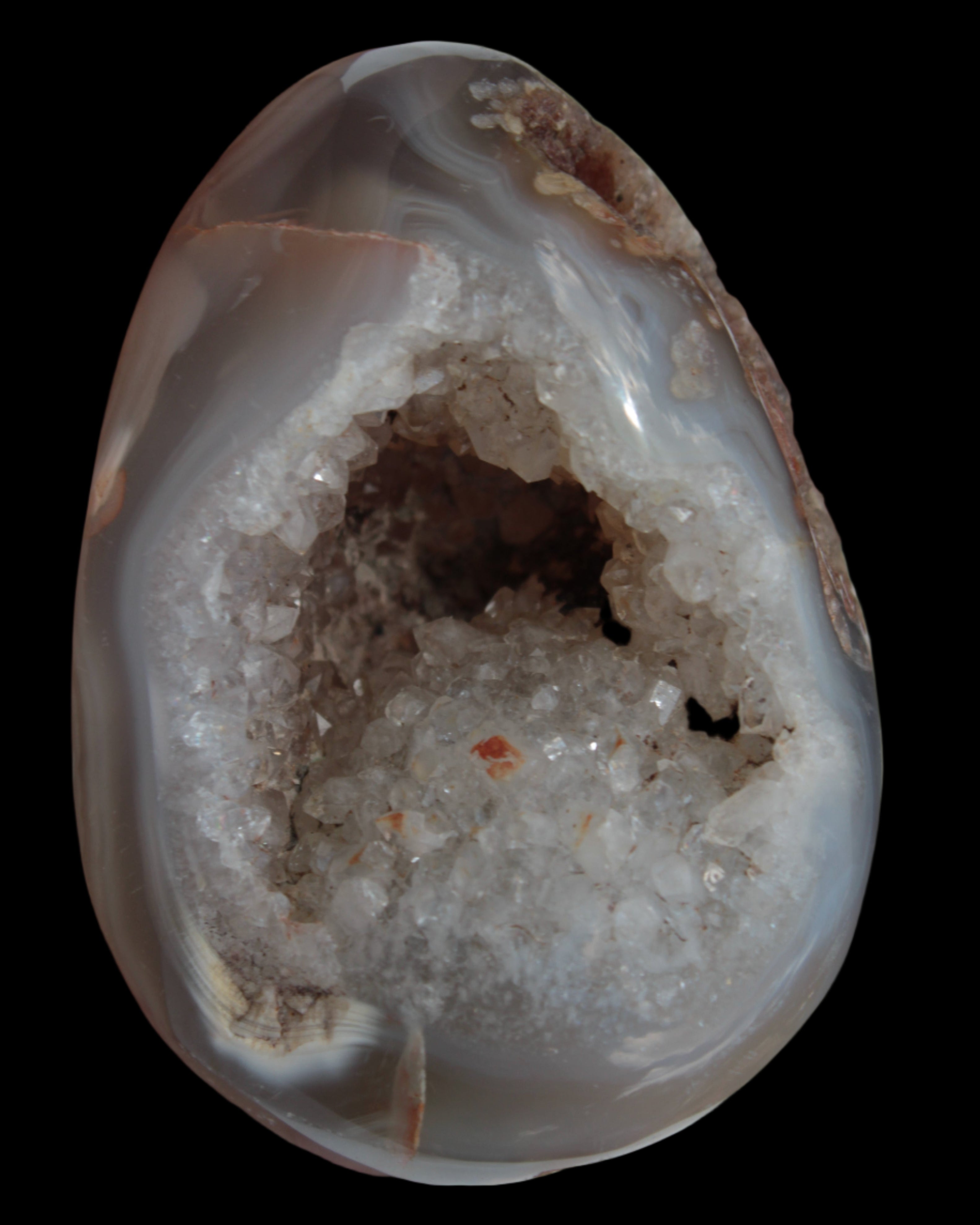 Agate geode 222g in sunlight - Rocks and Things Store