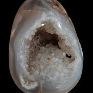 Agate geode 222g in sunlight - Rocks and Things Store