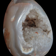 Agate geode 222g in sunlight - Rocks and Things Store