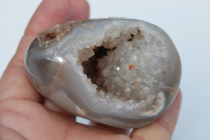 Agate geode 222g Rocks and Things