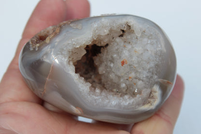 Agate geode 222g Rocks and Things