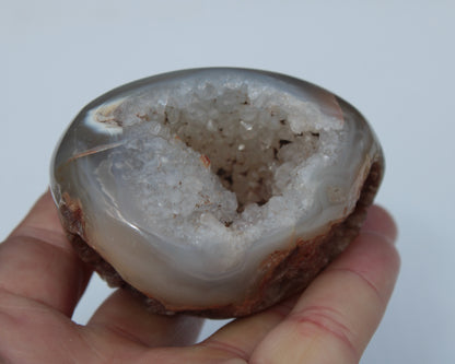 Agate geode 222g Rocks and Things