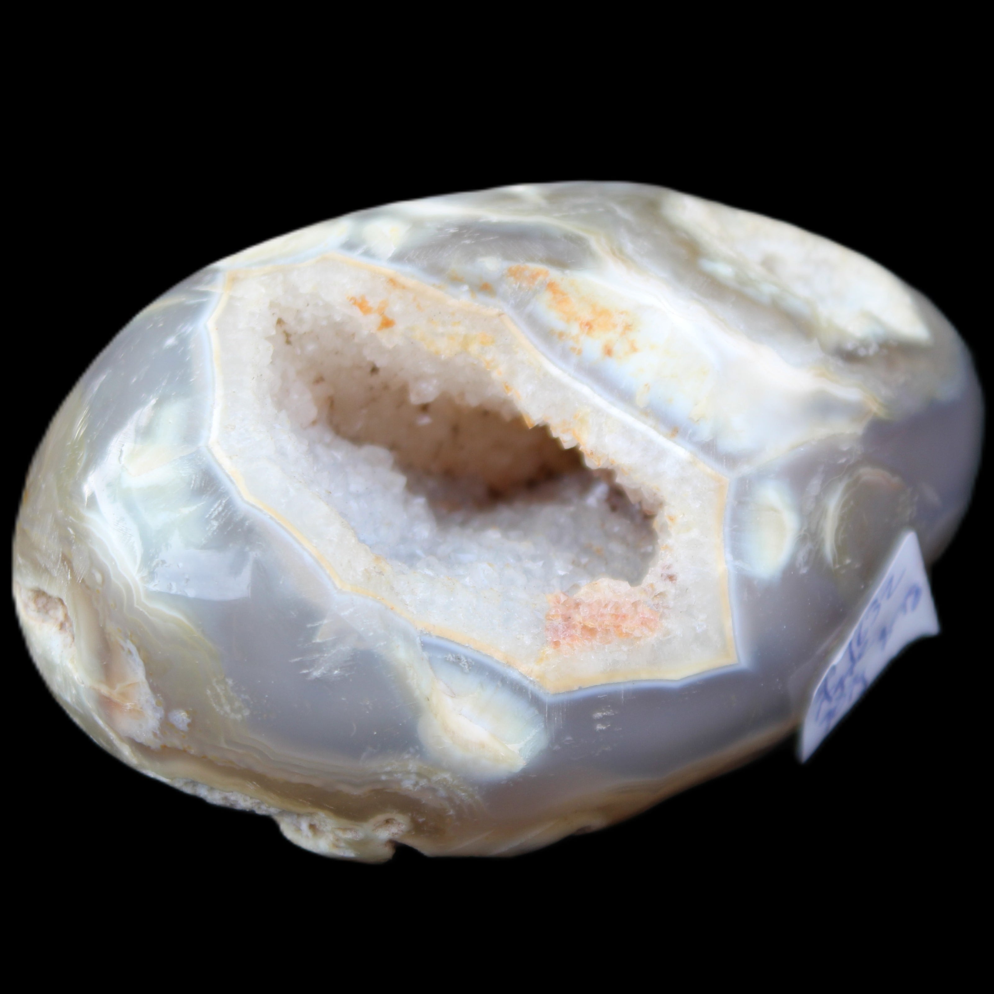 Agate geode 307g in sunlight - Rocks and Things Store